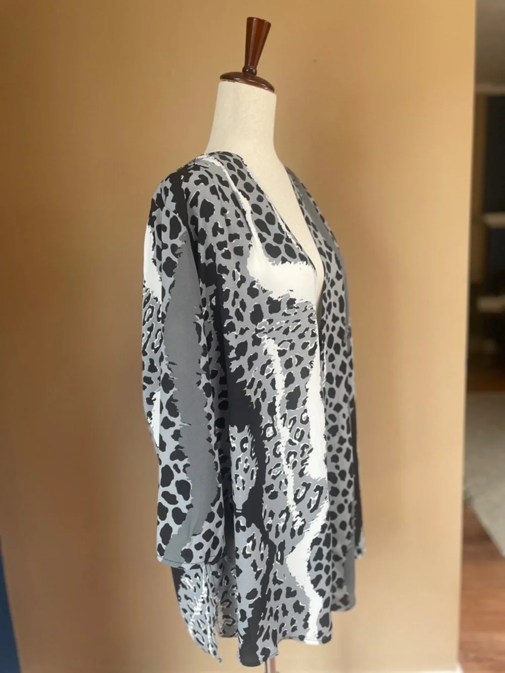 Bob Mackie Wearable Art Kimono Cardigan NEW XL Layering Animal Print Open Front